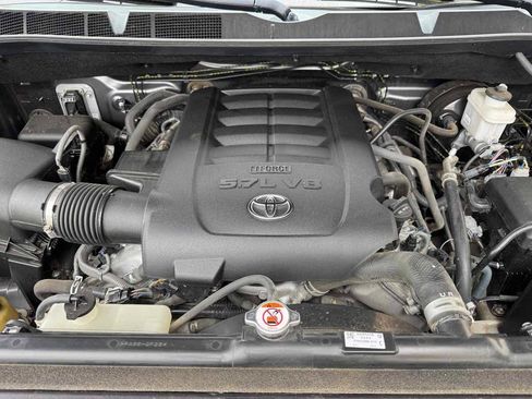 Used 2018 Toyota Tundra SR5 w/ SR5 Upgrade Package RWD image 6