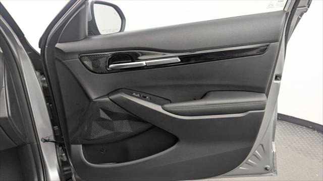 Used 2025 Kia Seltos S FWD image 23