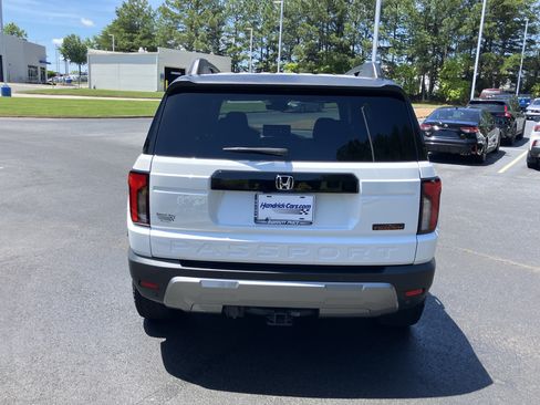 Used 2026 Honda Passport TrailSport image 9