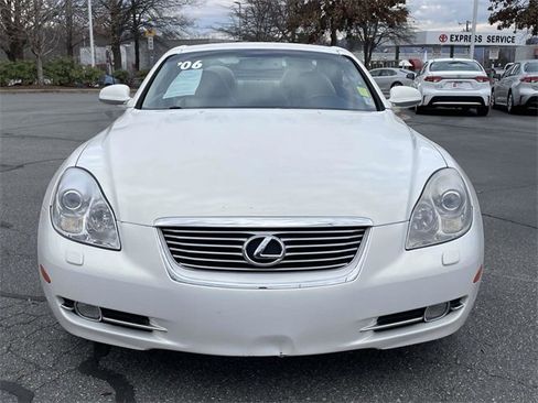 Used 2006 Lexus SC 430 Convertible image 8