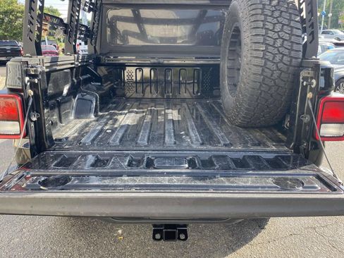 Used 2021 Jeep Gladiator Sport w/ Trailer Tow Package AWD/4WD image 9