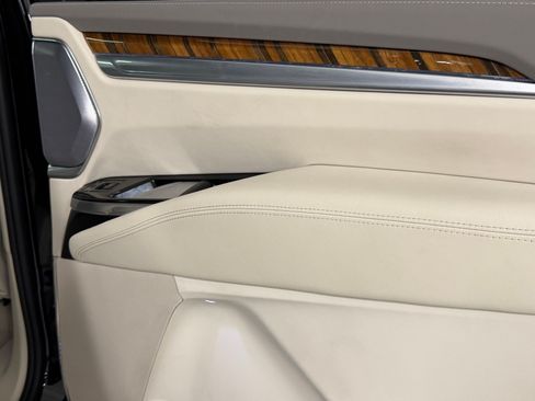 Certified 2025 Cadillac Escalade ESV Sport Platinum w/ LPO, ONYX Package AWD/4WD image 56