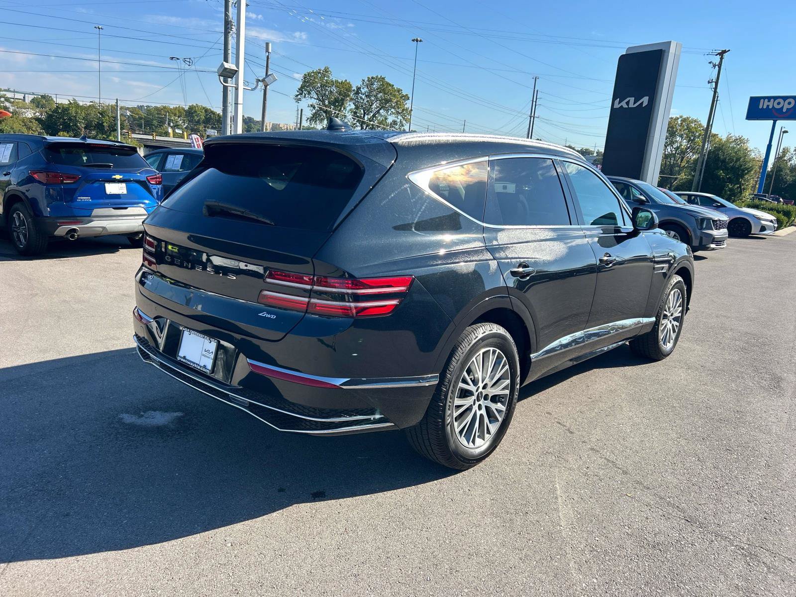 Used 2025 Genesis GV80 2.5T Standard AWD/4WD image 3