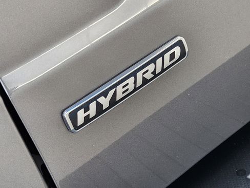 Used 2023 Ford Maverick XLT w/ XLT Luxury Package image 13