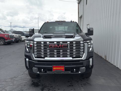 New 2025 GMC Sierra 2500 Denali w/ Denali Reserve Package image 7