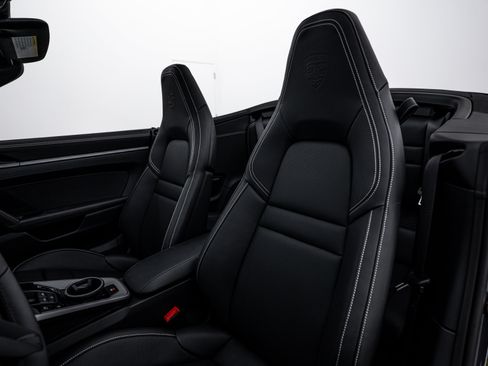 New 2026 Porsche 911 Carrera 4S image 19