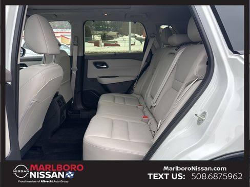 Certified 2025 Nissan Rogue SL w/ Tech Package image 16