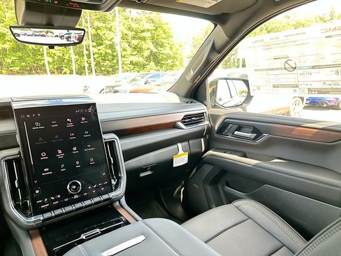 New 2026 GMC Yukon XL Denali w/ Denali Reserve Package AWD/4WD image 20