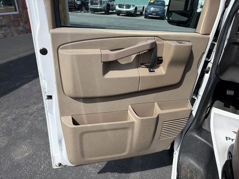 Used 2021 Chevrolet Express 2500 w/ Driver Convenience Package image 15
