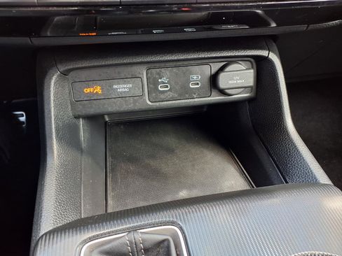 Used 2025 Honda Civic Sport image 8