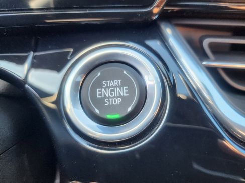 New 2026 Chevrolet Trax RS w/ Sunroof Package image 32