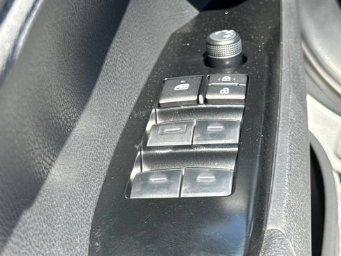 New 2026 Toyota Camry SE FWD image 19