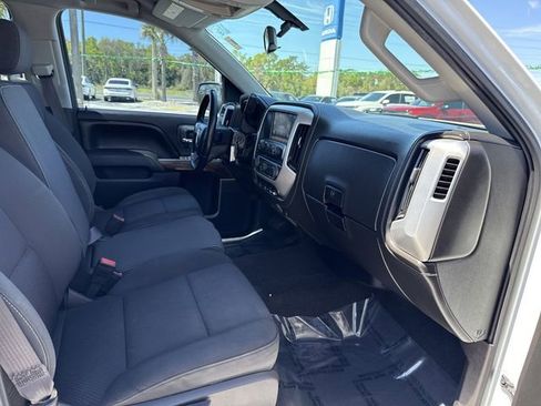 Used 2015 GMC Sierra 1500 SLE w/ SLE Value Package image 19