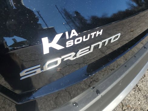 New 2026 Kia Sorento S image 7