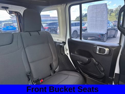 Used 2023 Jeep Wrangler Unlimited Sport AWD/4WD image 15