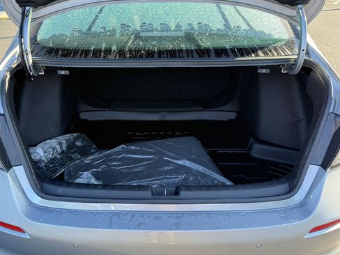 Used 2024 Honda Civic Touring image 9