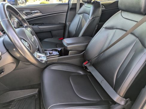 Used 2023 Kia Sportage SX image 26