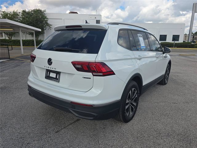 Used 2024 Volkswagen Tiguan S AWD/4WD image 3