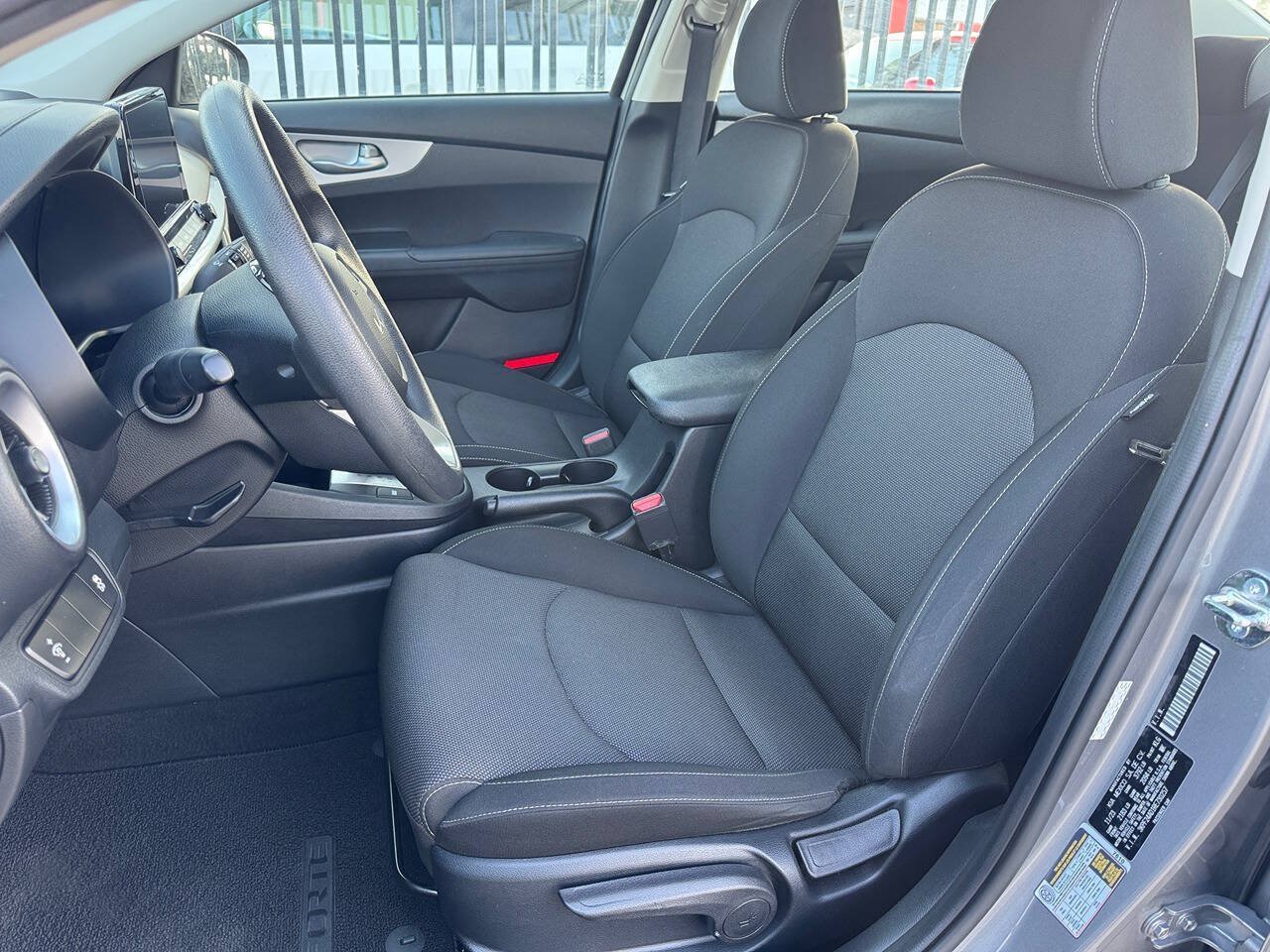 Used 2024 Kia Forte LXS FWD image 14