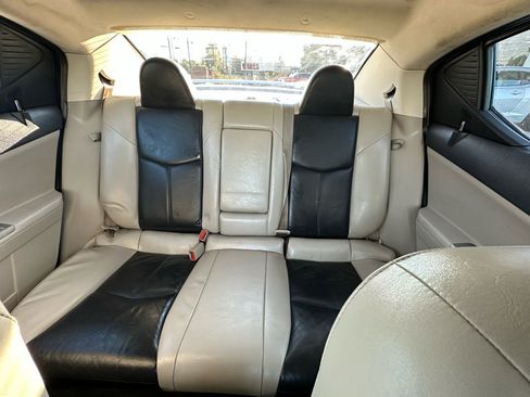 Used 2010 Dodge Avenger R/T image 20