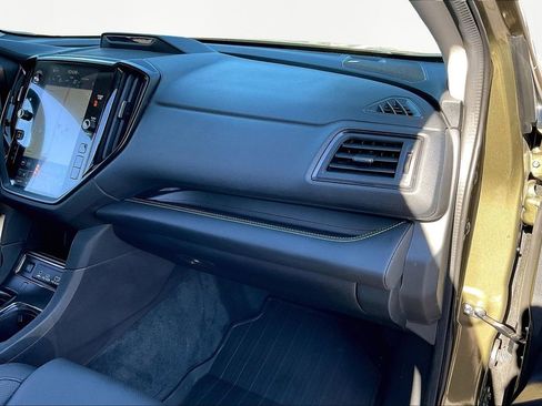 Used 2025 Subaru Ascent Bronze Edition image 29