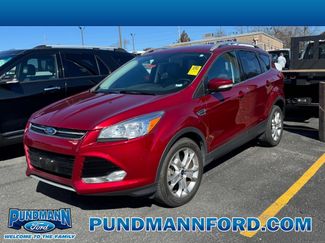 Used 2015 Ford Escape Titanium video 1