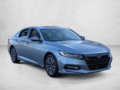 Used 2018 Honda Accord EX image 3