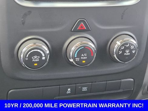 Used 2024 RAM 1500 Classic SLT AWD/4WD image 29