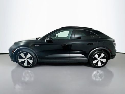Certified 2025 Porsche Macan Electric RWD image 2