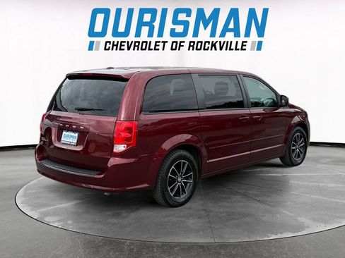 Used 2017 Dodge Grand Caravan SE FWD image 6