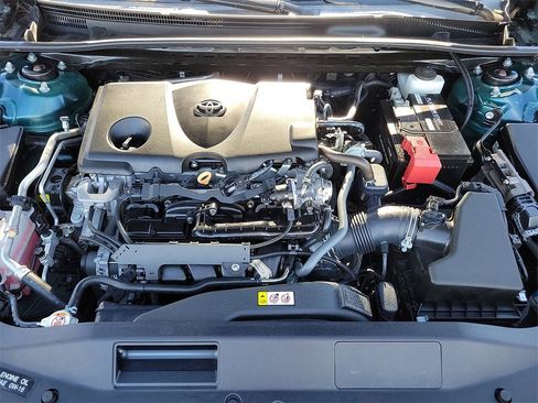 Used 2021 Toyota Camry XSE w/ Navigation Package image 13