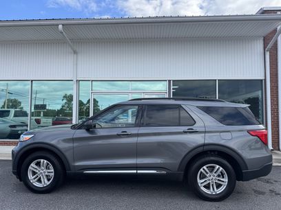 Used 2024 Ford Explorer XLT w/ Equipment Group 202A