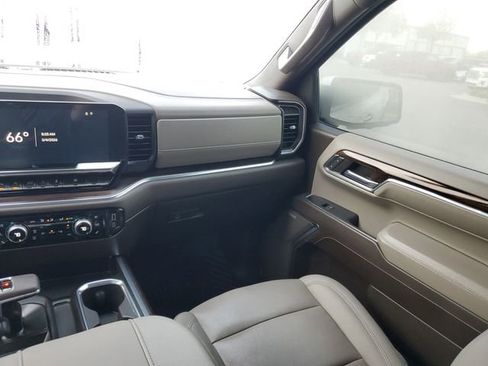 Used 2023 GMC Sierra 1500 SLT w/ SLT Premium Plus Package image 16