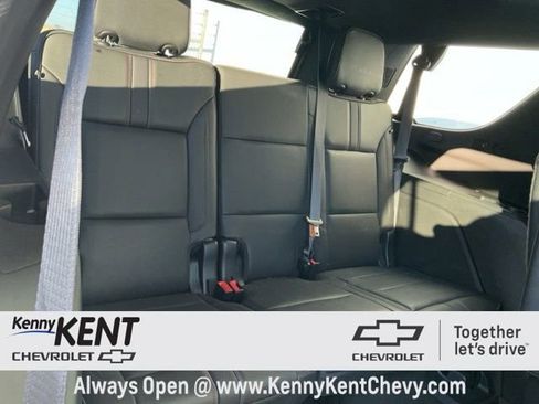 Used 2022 Chevrolet Tahoe RST w/ Luxury Package image 15