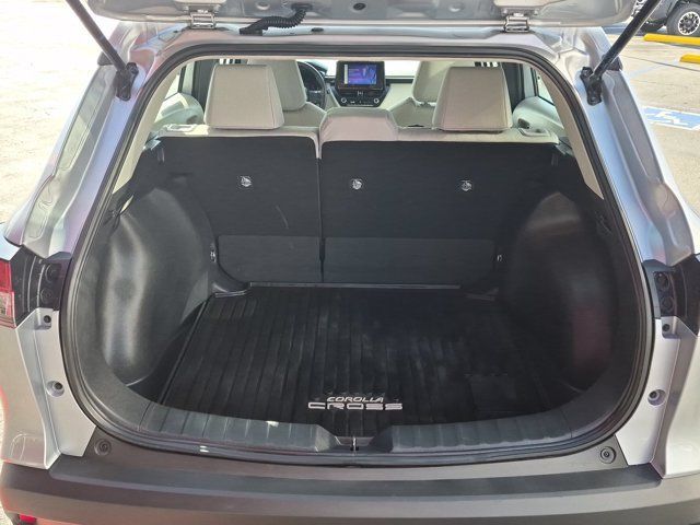 Used 2026 Toyota Corolla Cross L FWD image 10