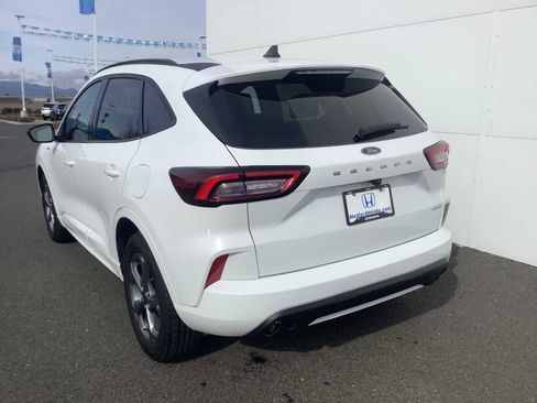 Used 2023 Ford Escape ST-Line image 4