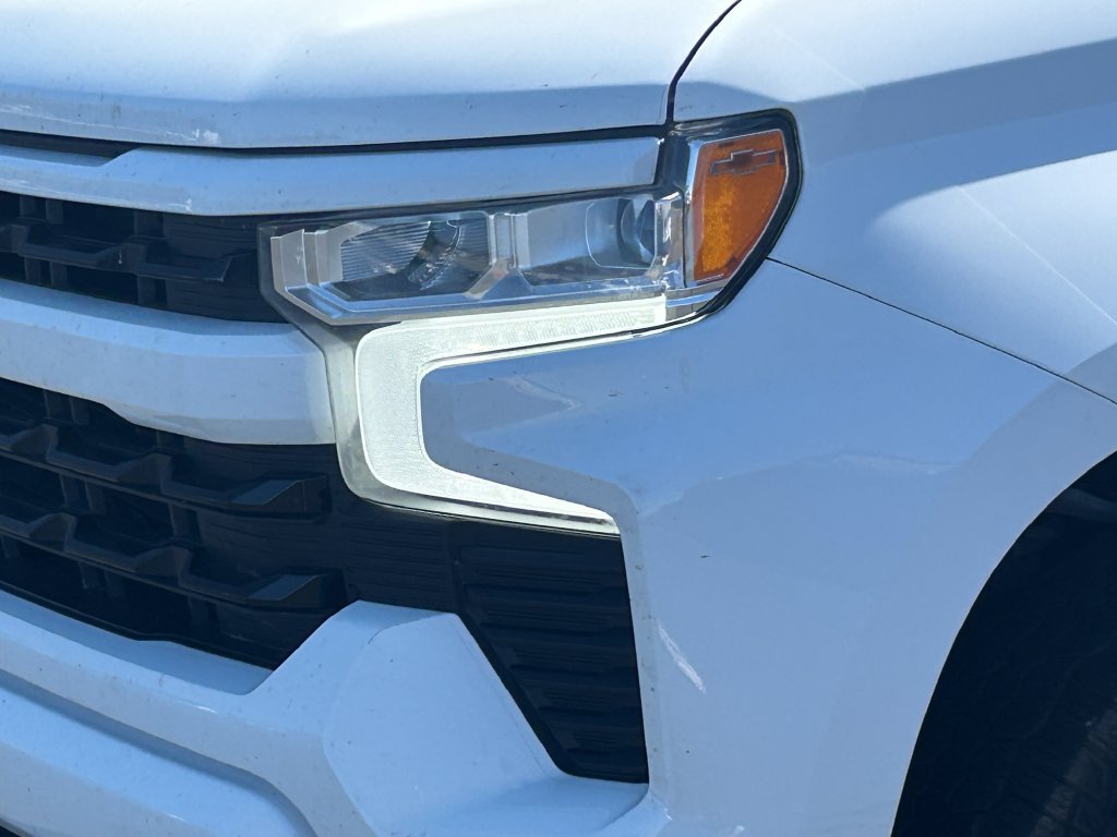 Used 2023 Chevrolet Silverado 1500 RST AWD/4WD image 12