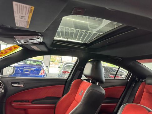 Used 2022 Dodge Charger Scat Pack w/ Plus Group RWD image 12