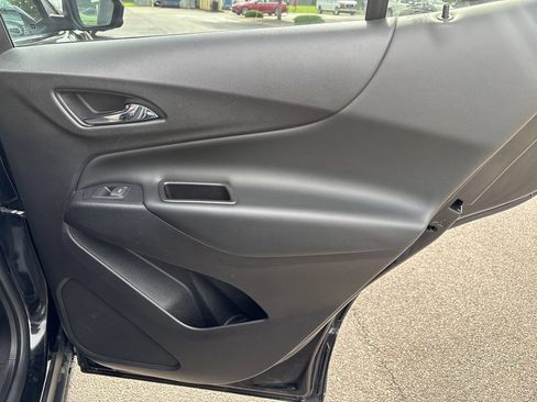 Used 2021 Chevrolet Equinox LT AWD/4WD image 29