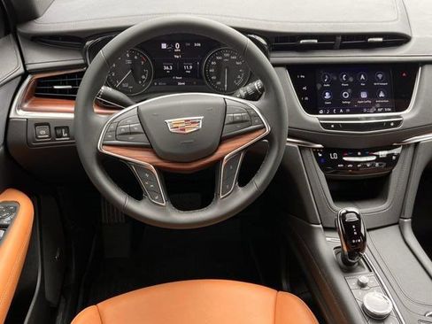 New 2026 Cadillac XT5 Premium Luxury w/ Driver Assist Package FWD image 11