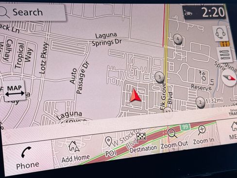 Used 2023 Nissan Armada SV image 22