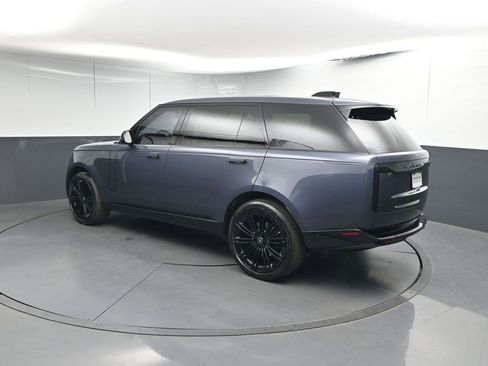 Used 2024 Land Rover Range Rover Long Wheelbase SE AWD/4WD image 3