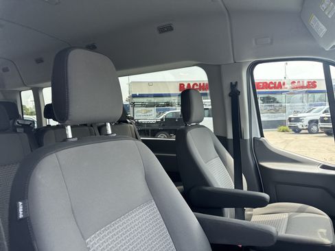Used 2024 Ford Transit 350 XLT RWD image 10