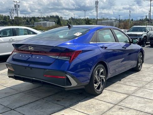 Certified 2024 Hyundai Elantra SEL w/ Convenience Package FWD image 7