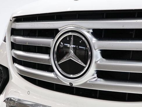 Used 2026 Mercedes-Benz GLS 450 4MATIC image 10