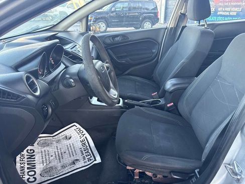 Used 2018 Ford Fiesta SE FWD image 11
