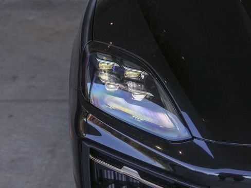 New 2026 Porsche Cayenne S AWD/4WD image 12