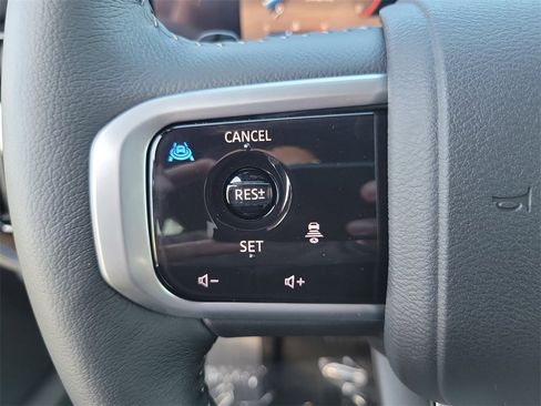 New 2026 Nissan Armada SL w/ Captain's Chari Seat Package image 5