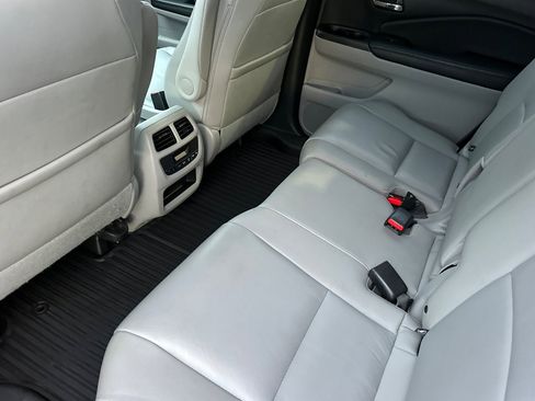 Used 2016 Honda Pilot EX-L image 12