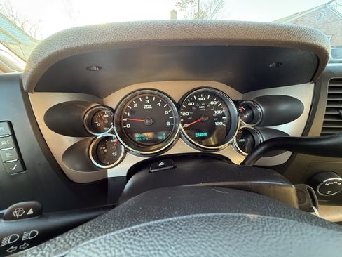 Used 2013 GMC Sierra 1500 SLE w/ Power Tech Package image 21